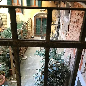Apartment Melusina Ca' Bernarda Historical Center, Venice